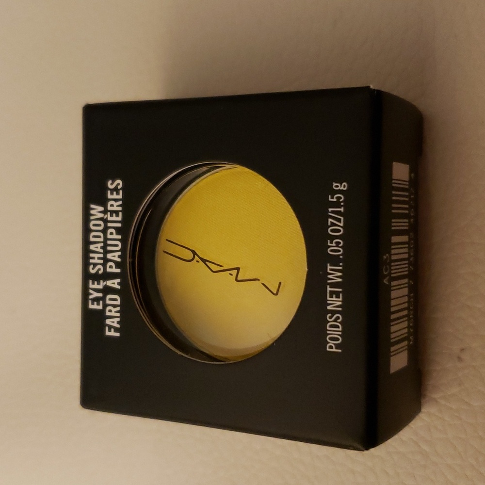 MAC Eyeshadow-  Memories of Space Satin